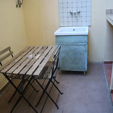 Gate 295 Apartment